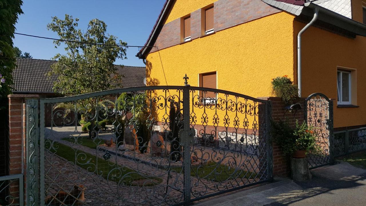 Ferienunterkunft In Luebbenau Spreewald Klein Beuchow Exterior foto